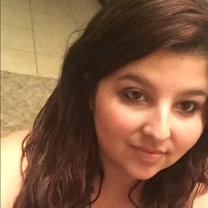 Meet your Posher, Briana